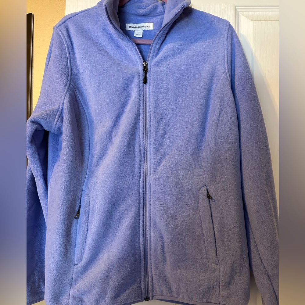 Women’s fleece sweatshirt